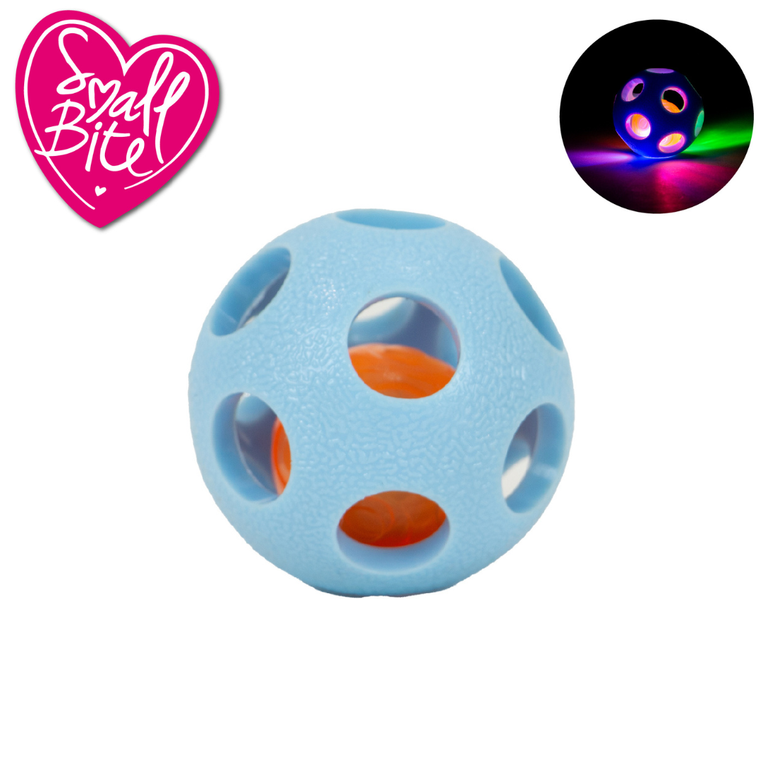 Small Bite Blikkandi Bolti